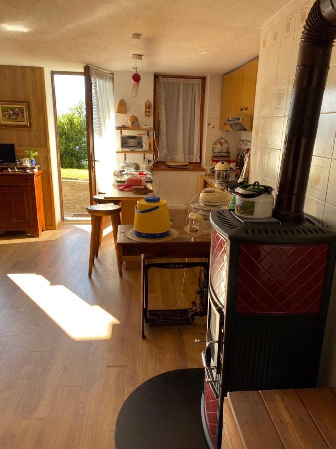 Maison Alla Vecchia Zia Apartment Cerise Luaran gambar